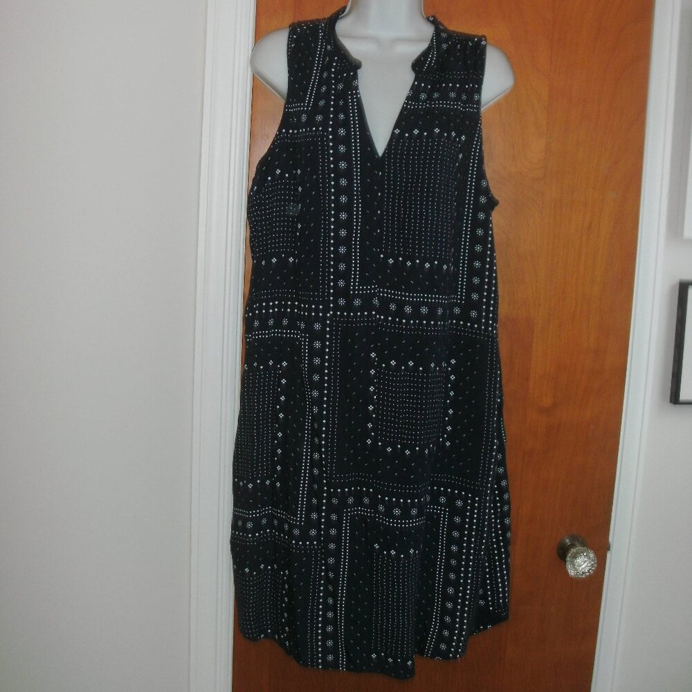 NWT Navy Blue & White Bandana Print Sleeveless V Neckline Dress 100% viscose L
